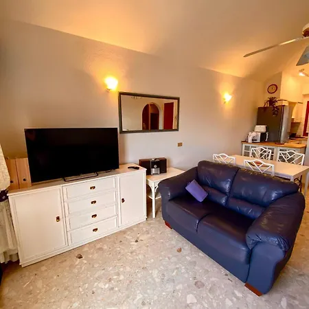 House Apartament *